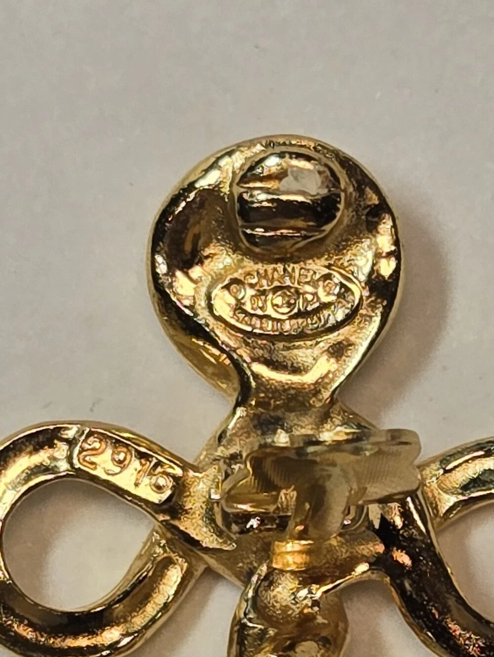 #152 CHANEL Gold Plated Earrings Clip/Vintage